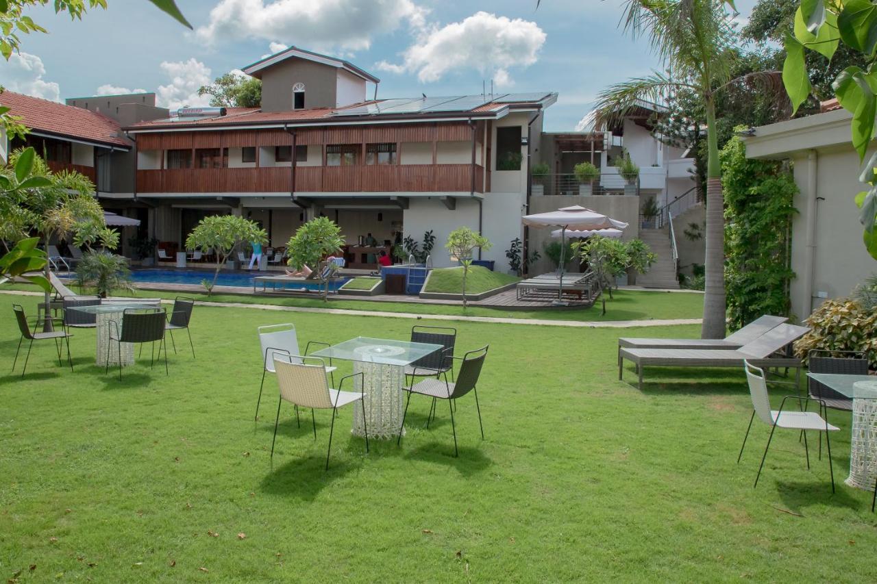 Seahorse Hotel & Spa Negombo Eksteriør bilde